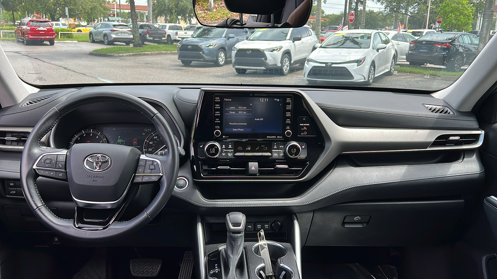 2021 Toyota Highlander XLE 14