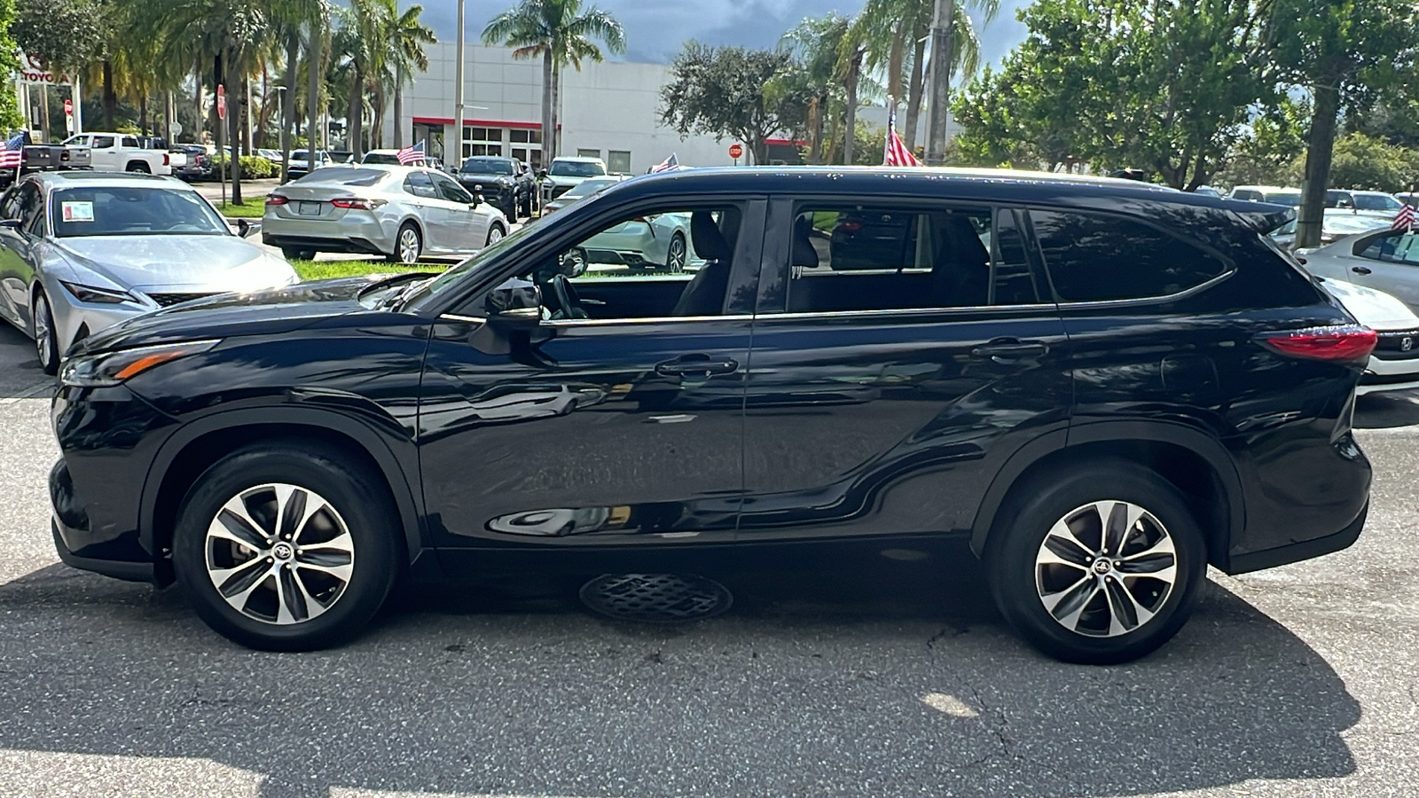 2021 Toyota Highlander XLE 4