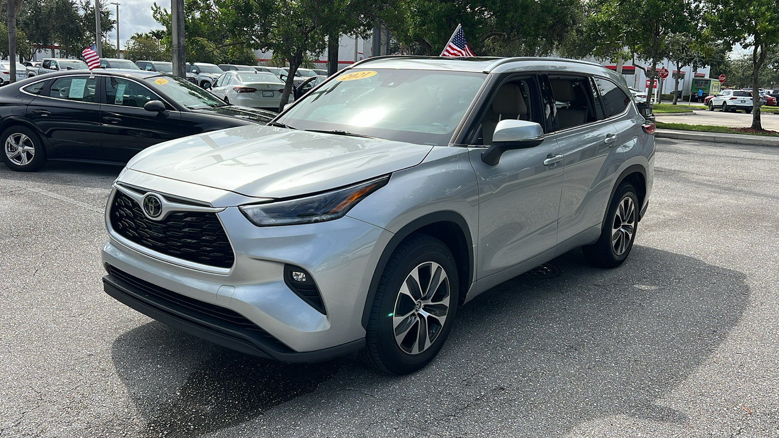 2021 Toyota Highlander XLE 3