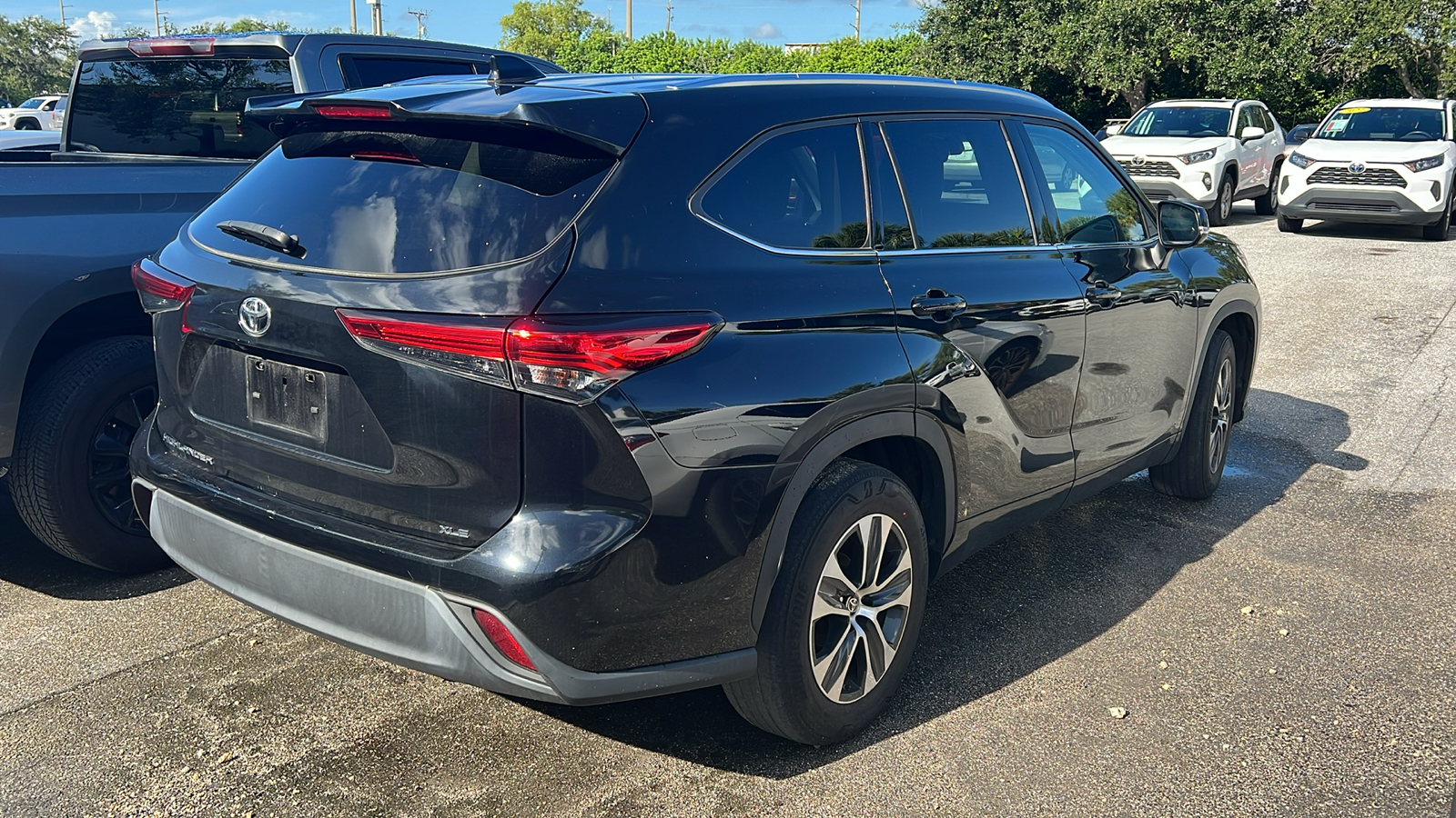 2021 Toyota Highlander XLE 8