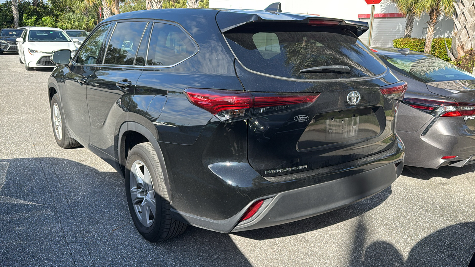 2022 Toyota Highlander L 4