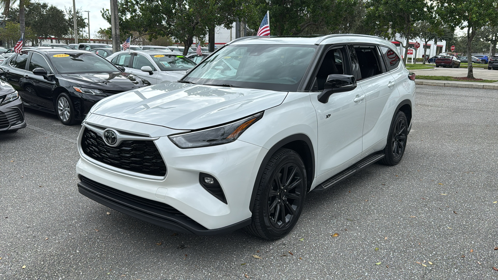 2022 Toyota Highlander XLE 3