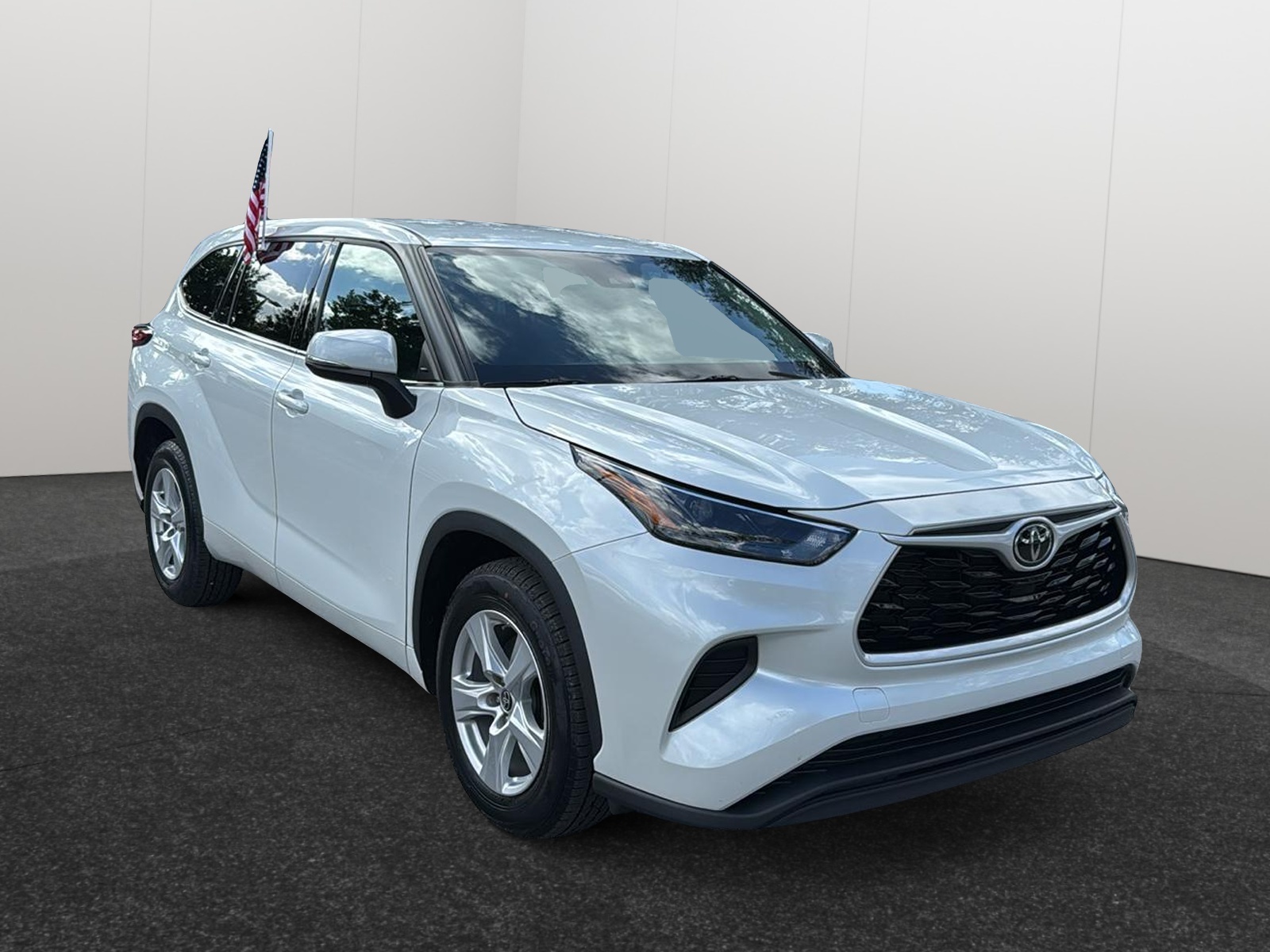 2022 Toyota Highlander L 1