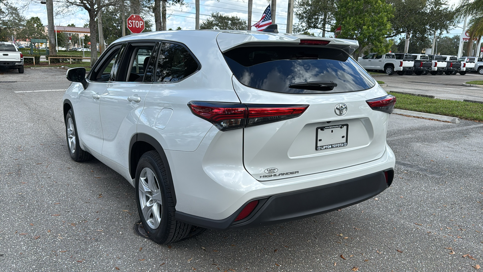 2022 Toyota Highlander L 5