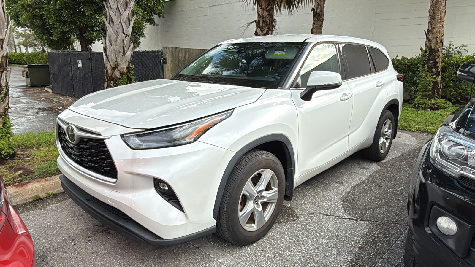 2022 Toyota Highlander LE 2