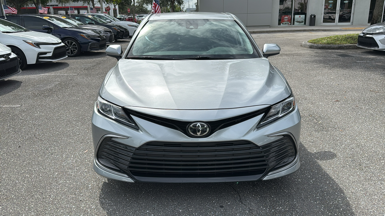 2021 Toyota Camry LE 2