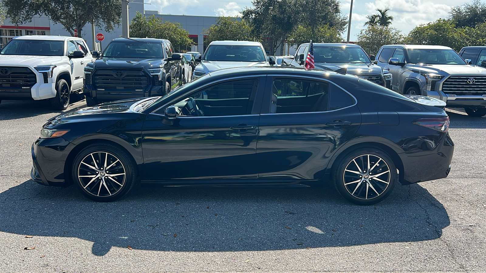 2021 Toyota Camry SE 4