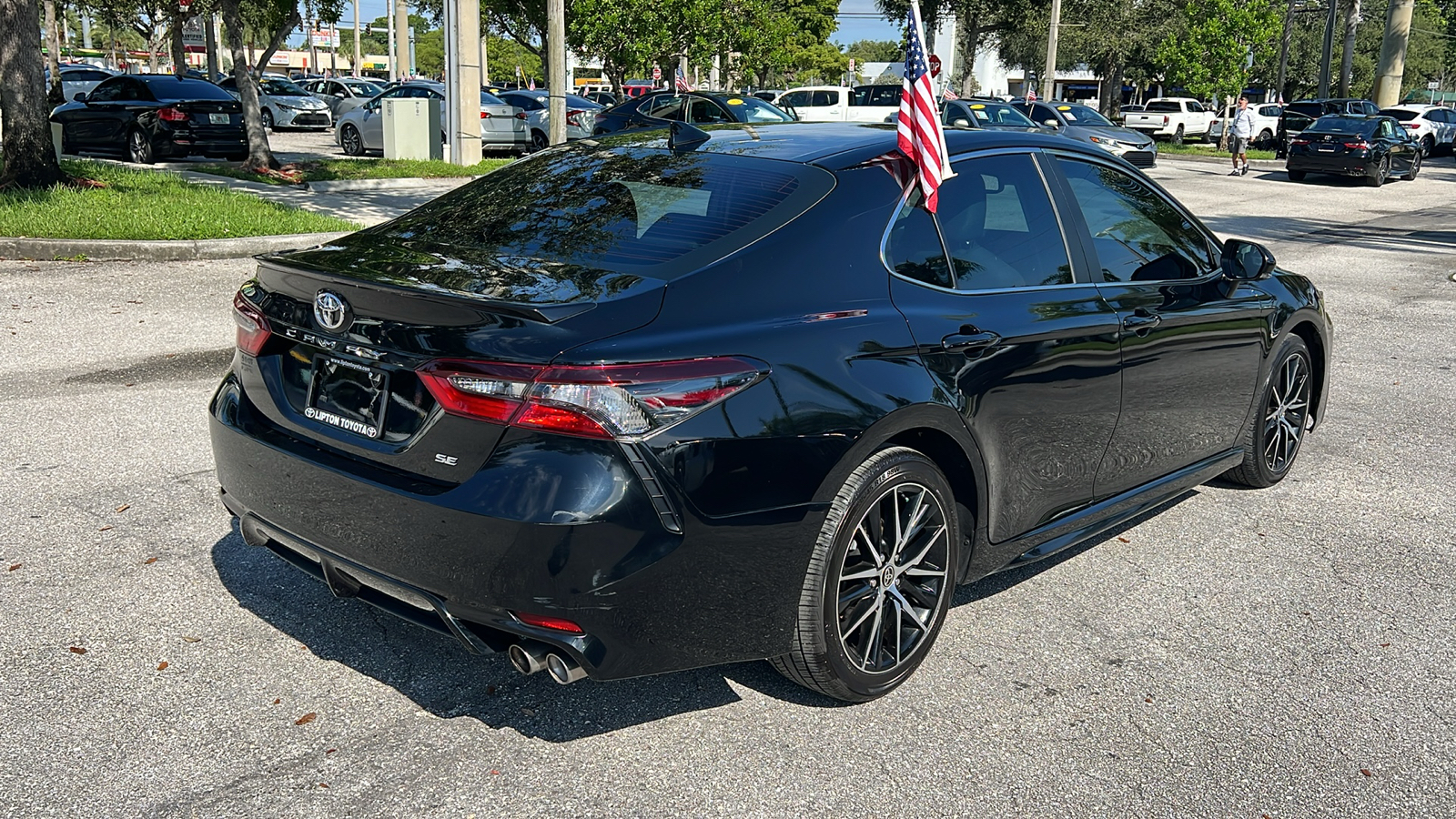 2021 Toyota Camry SE 9