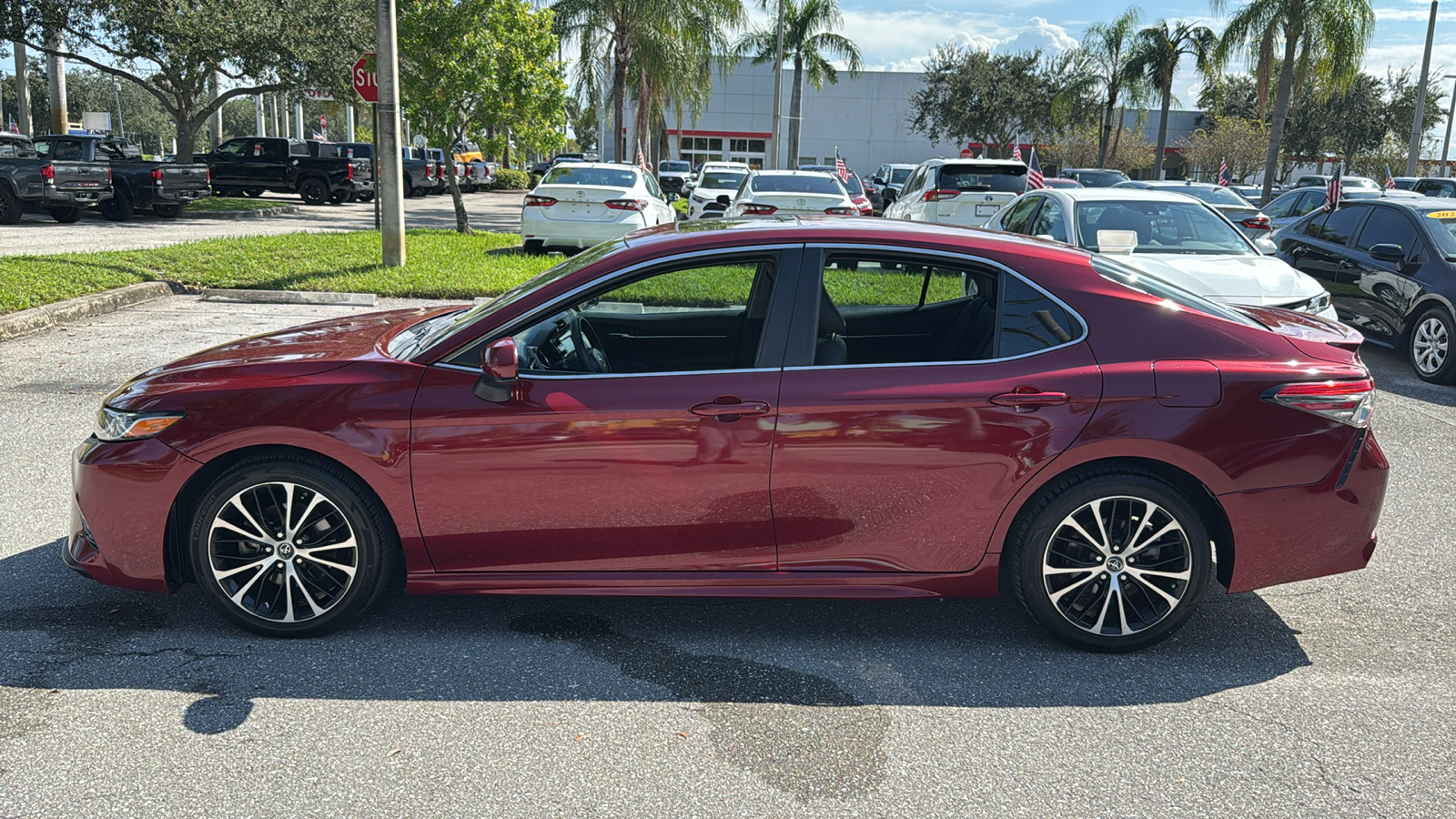 2018 Toyota Camry LE 4