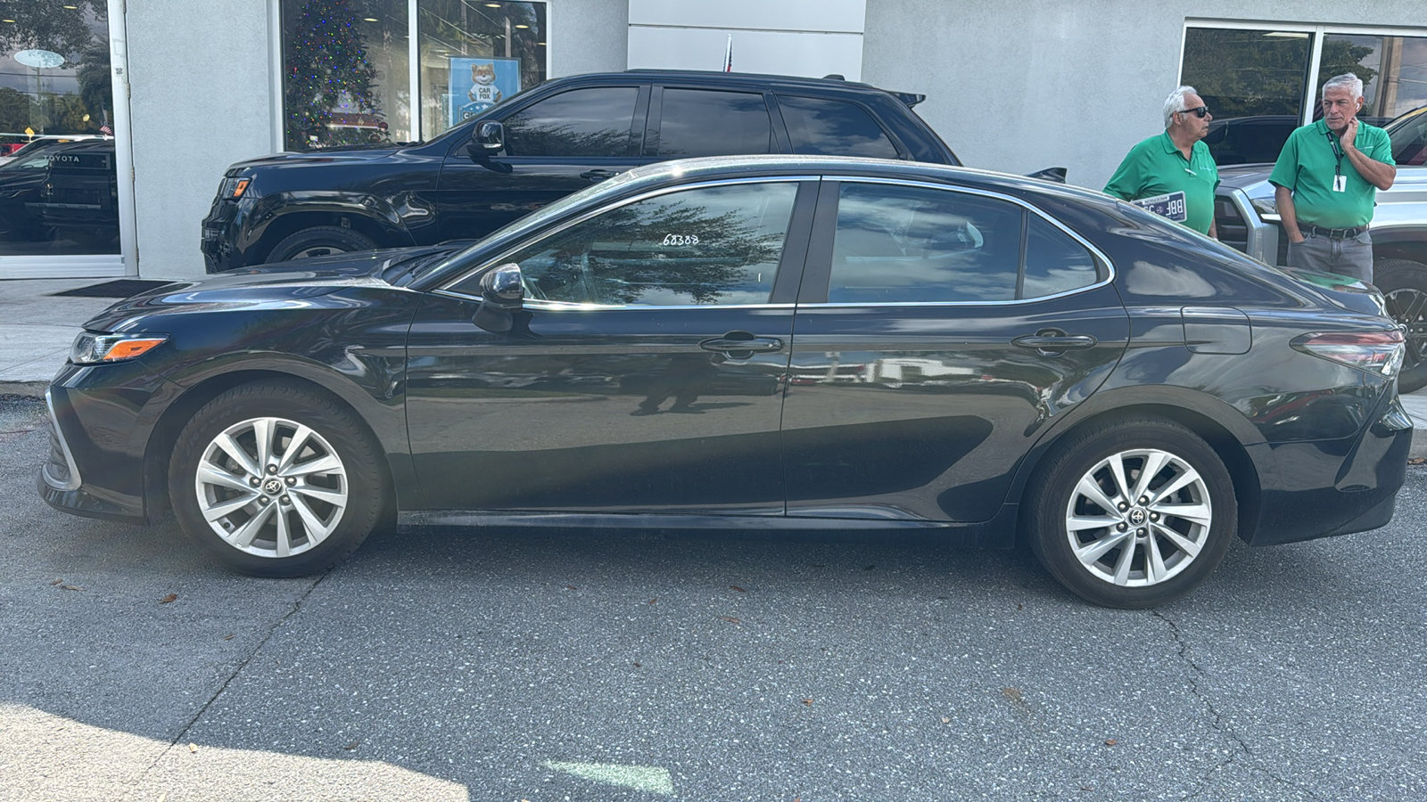 2022 Toyota Camry LE 4