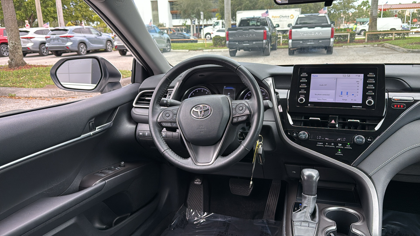 2022 Toyota Camry SE 14