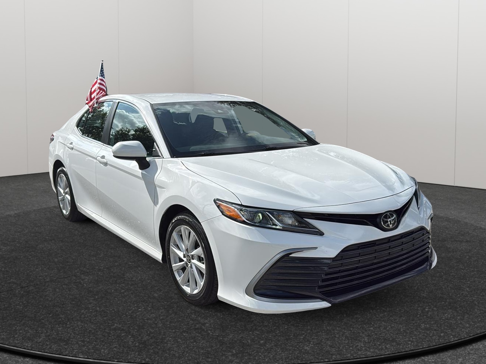 2022 Toyota Camry LE 1