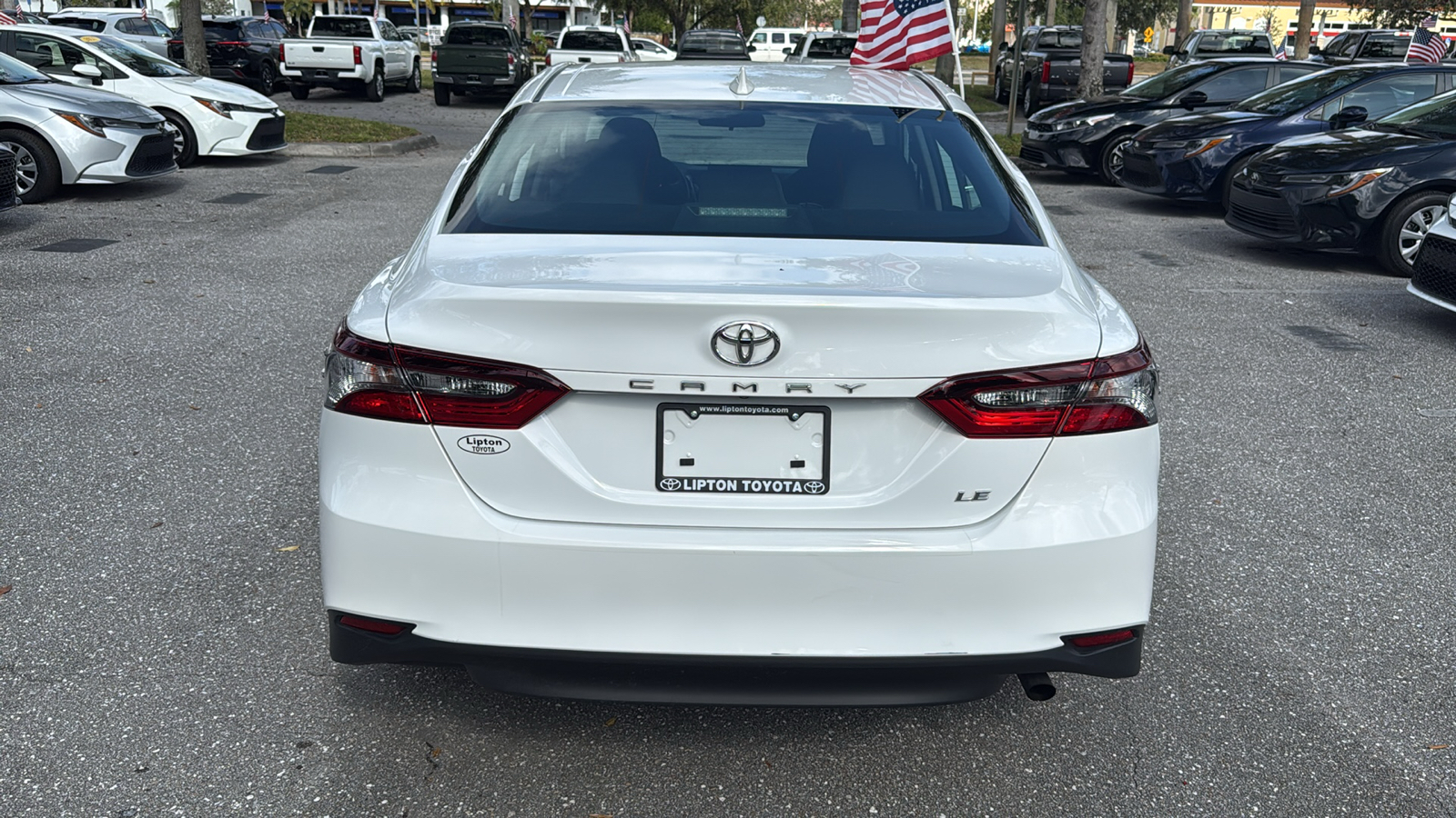 2022 Toyota Camry LE 6