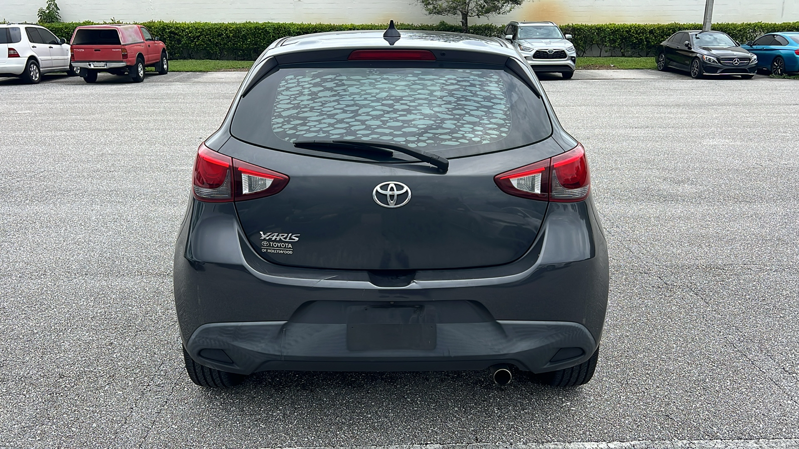 2020 Toyota Yaris LE 6