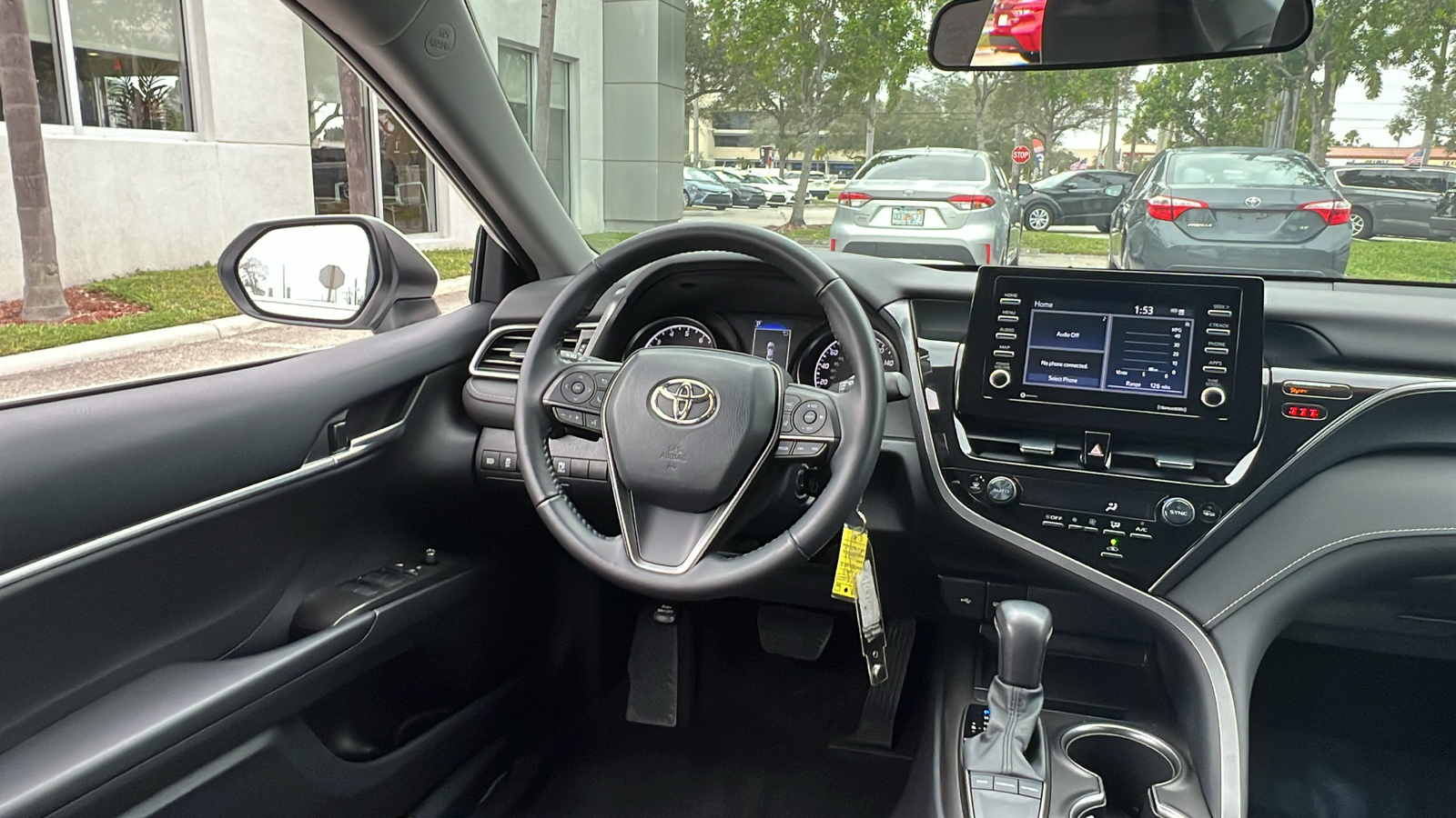 2023 Toyota Camry SE 13