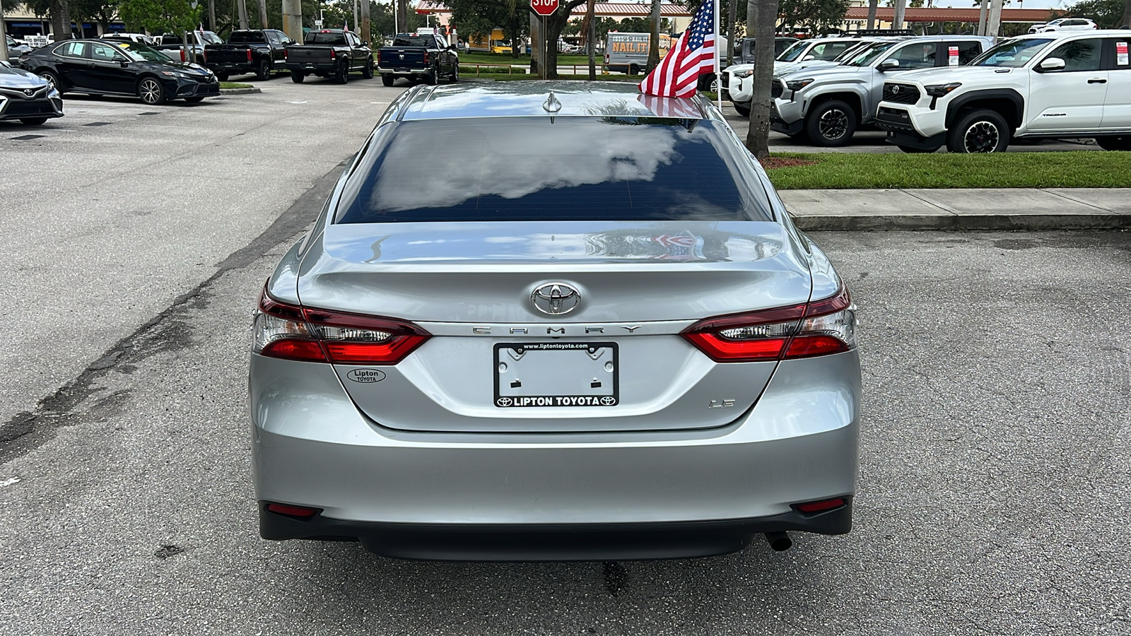 2023 Toyota Camry LE 6