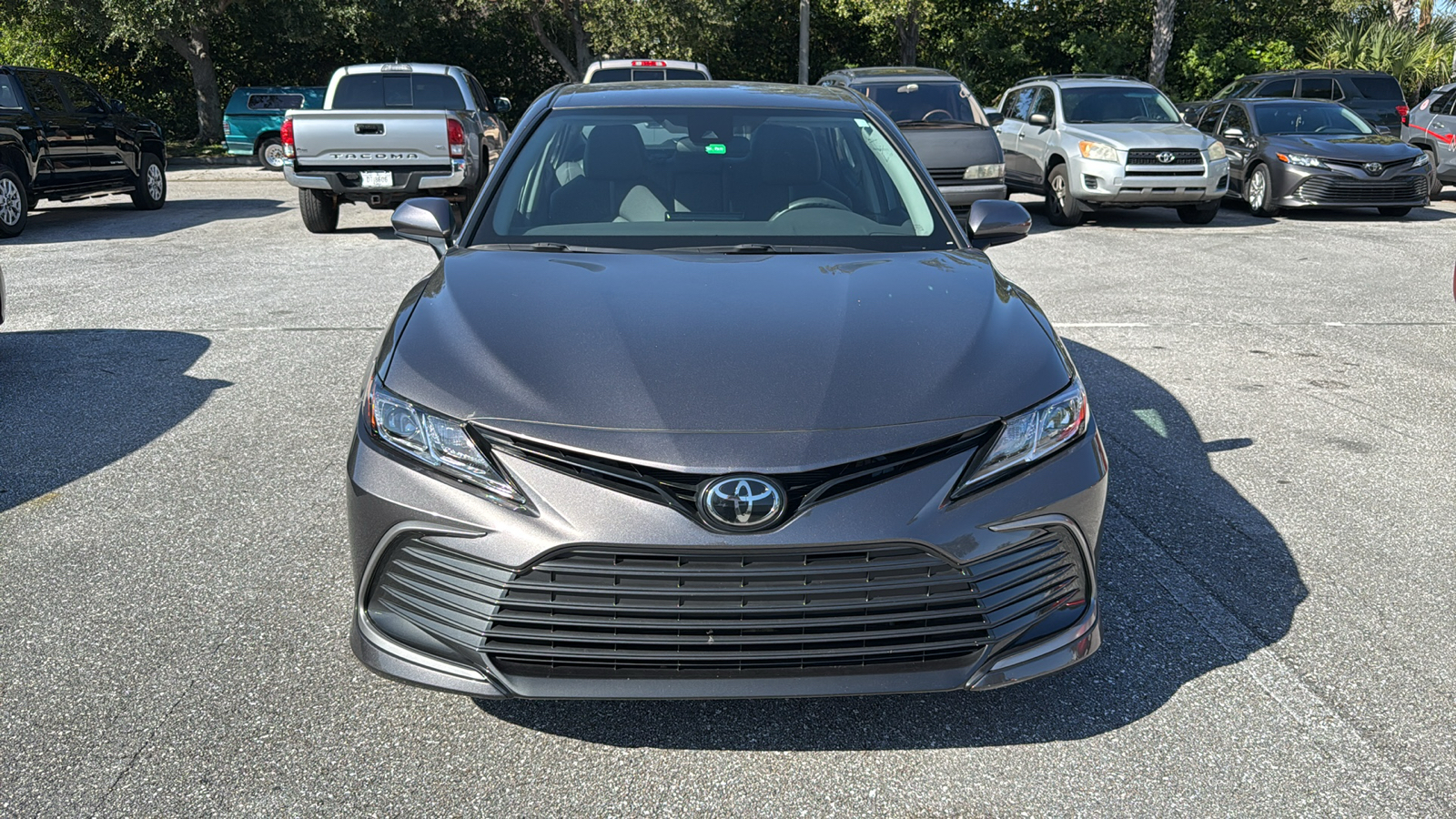 2023 Toyota Camry LE 2