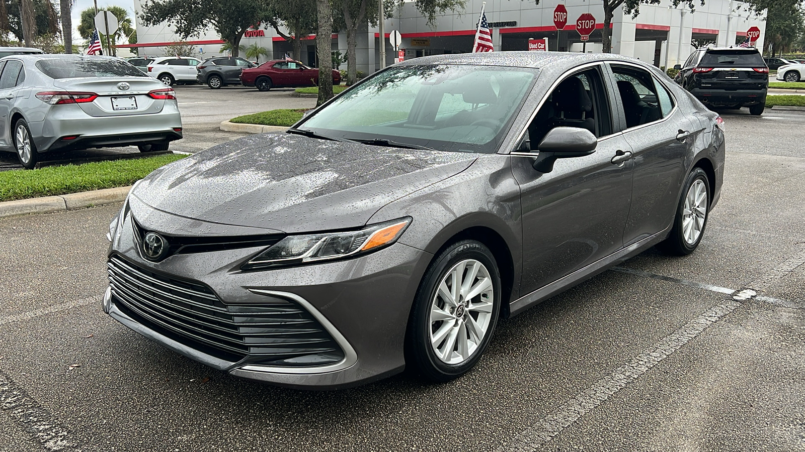 2023 Toyota Camry LE 3