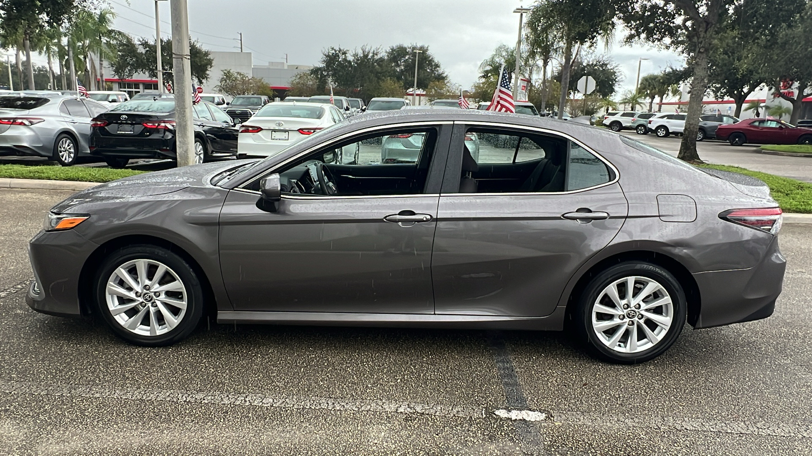 2023 Toyota Camry LE 4