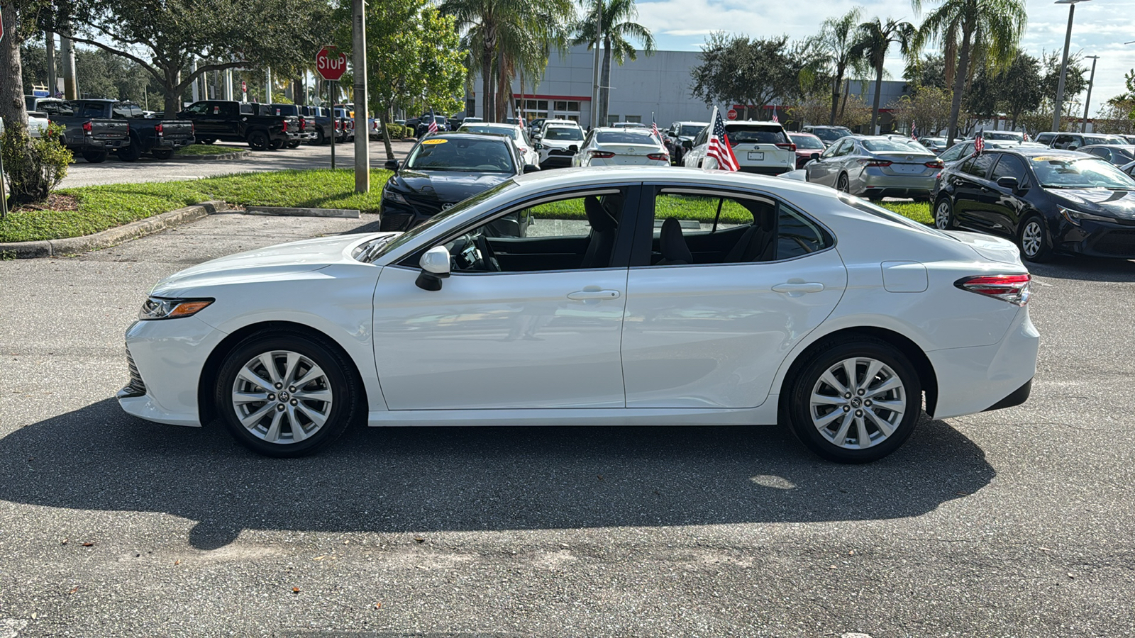 2020 Toyota Camry LE 4