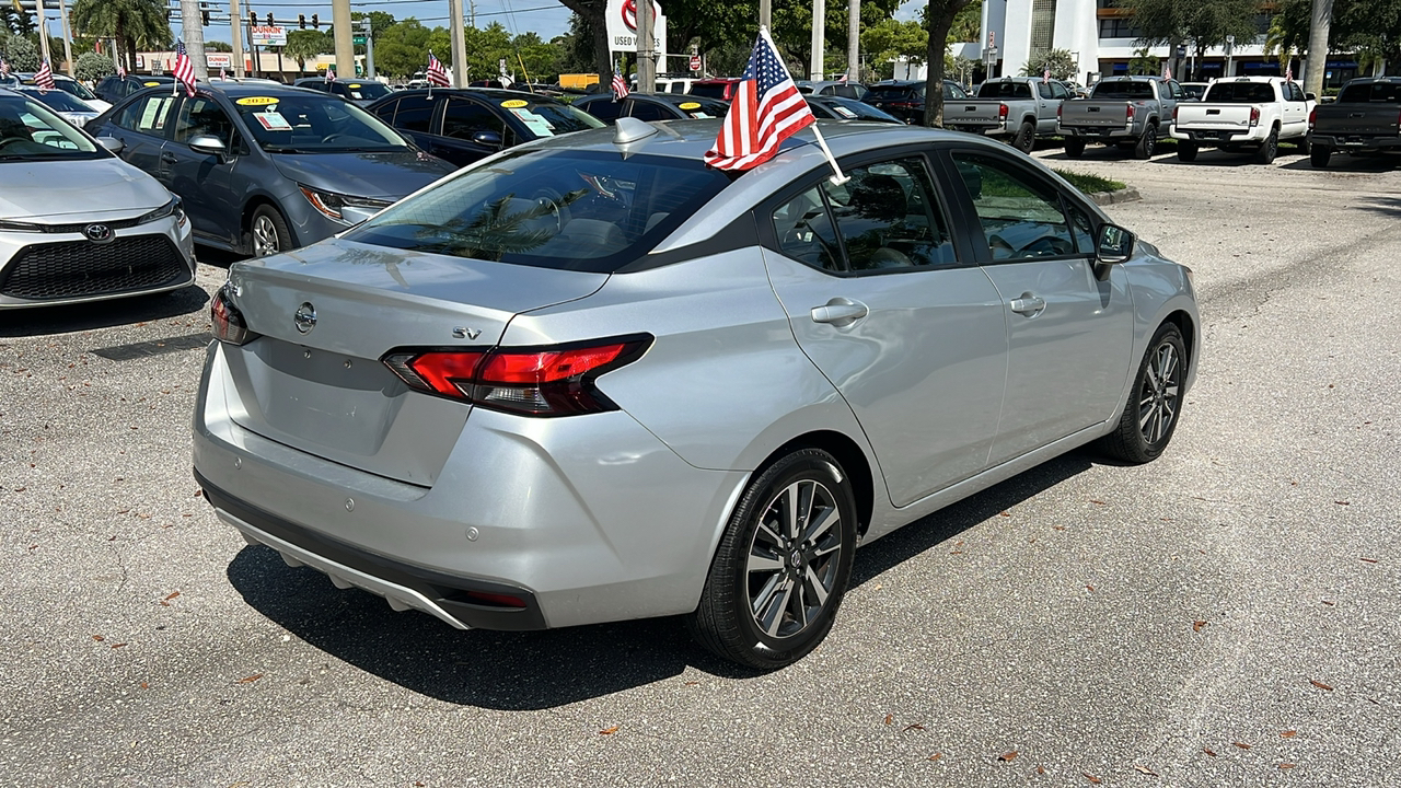 2021 Nissan Versa 1.6 SV 10