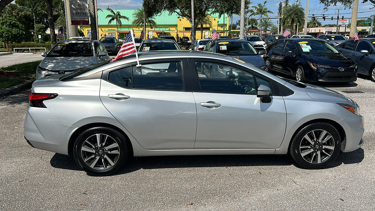 2021 Nissan Versa 1.6 SV 11