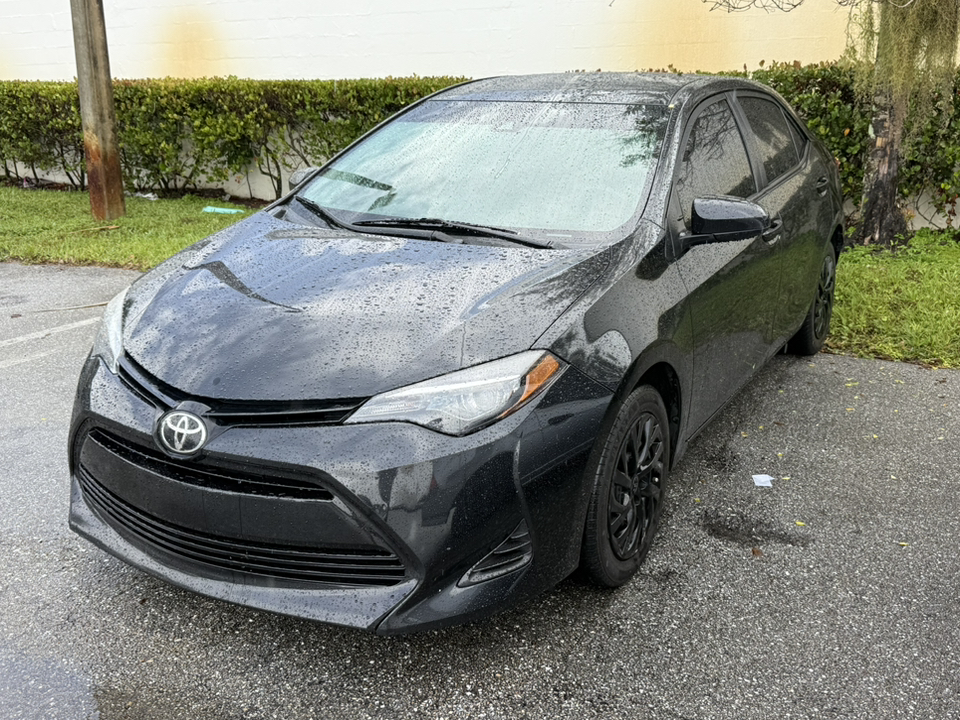 2019 Toyota Corolla LE 3