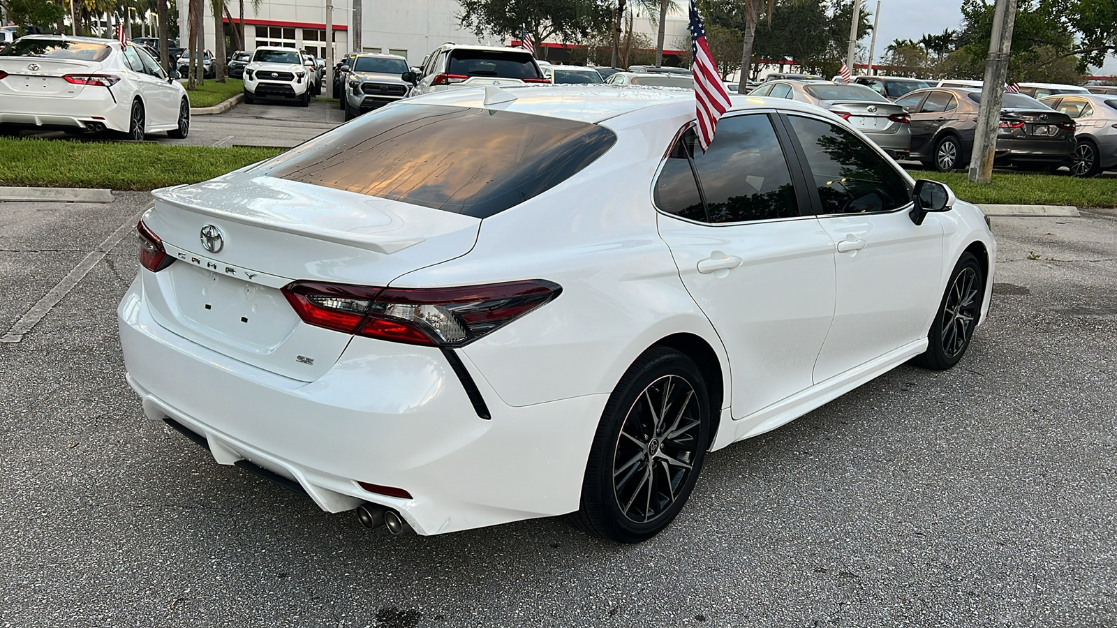 2024 Toyota Camry SE 9