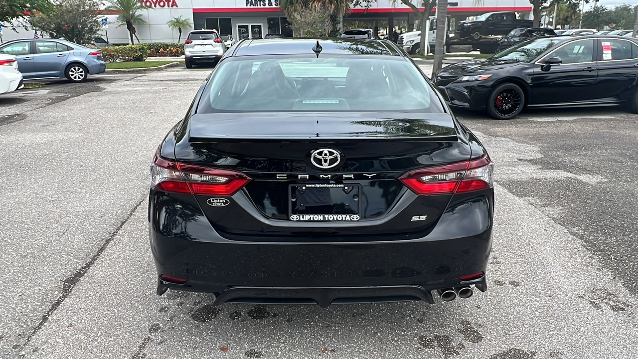 2024 Toyota Camry SE 6