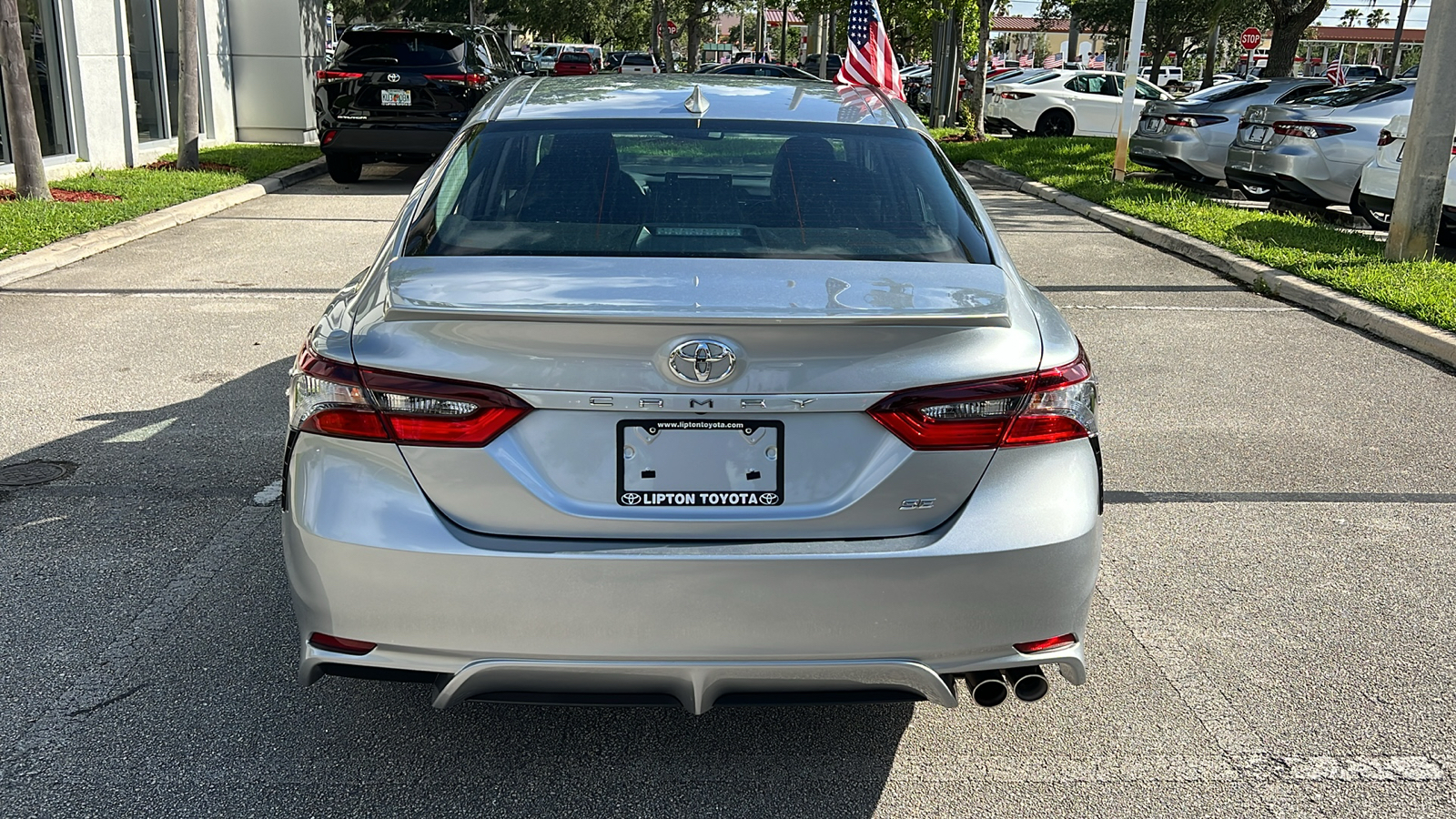 2024 Toyota Camry SE 6