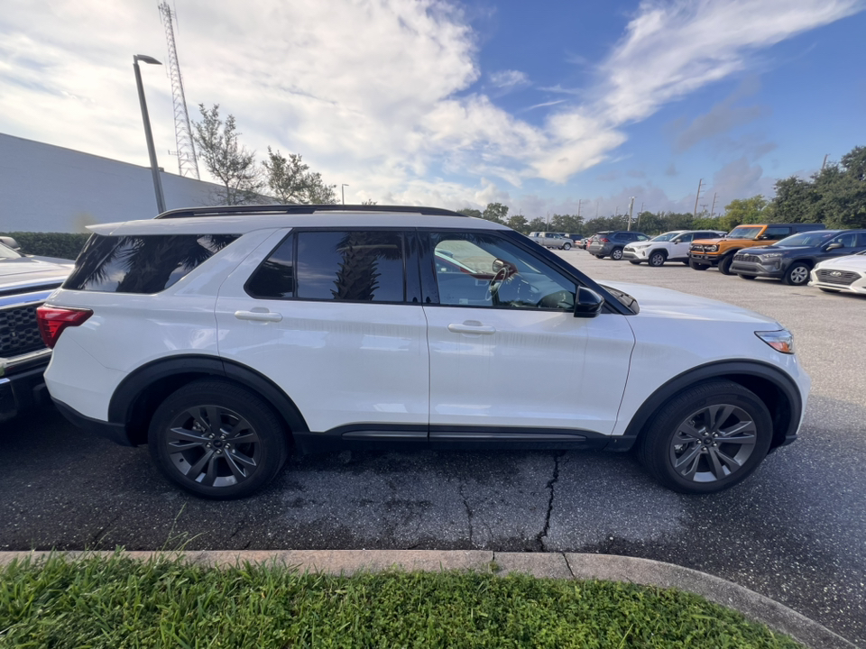 2022 Ford Explorer XLT 8