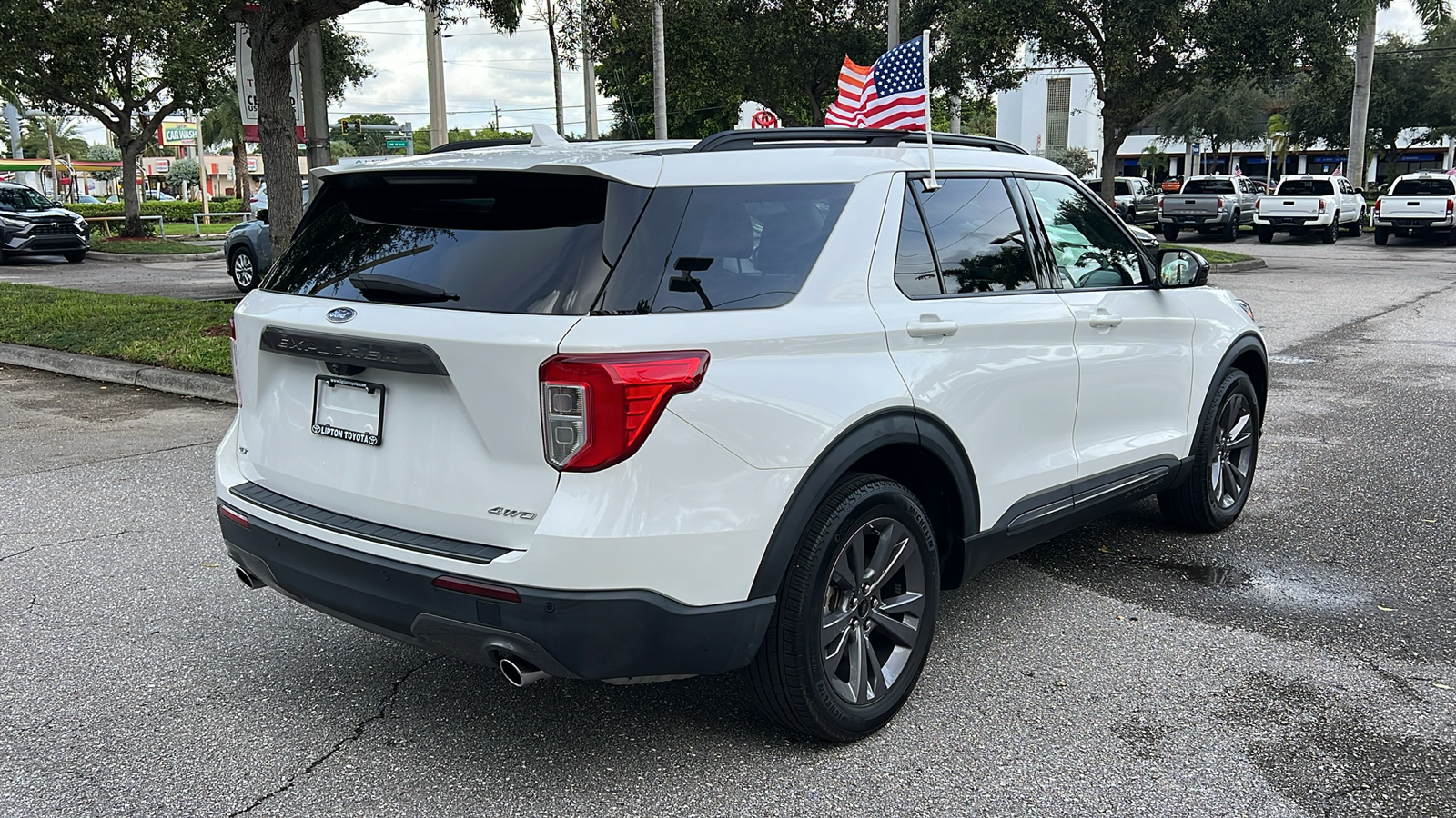 2022 Ford Explorer XLT 10