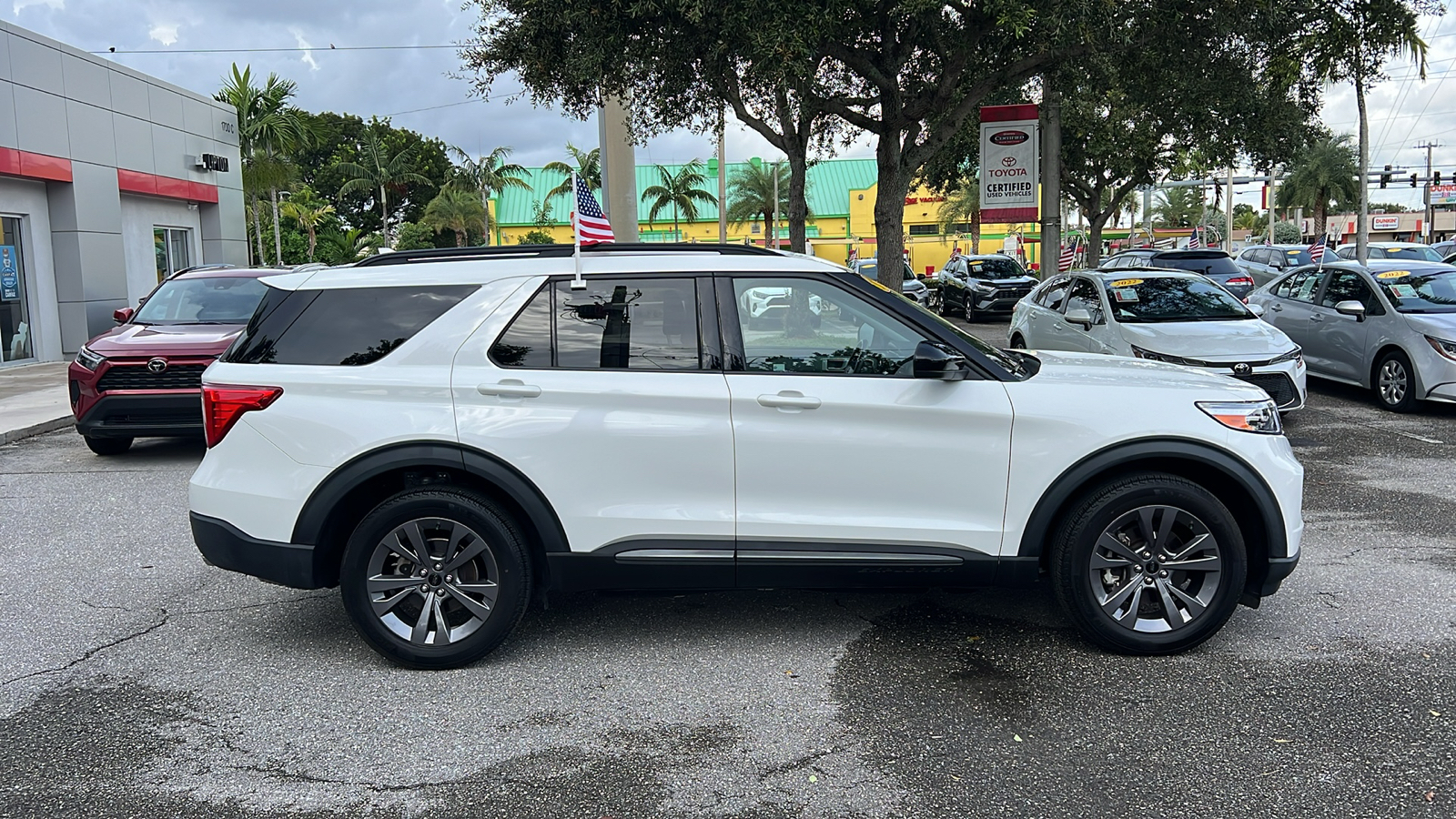 2022 Ford Explorer XLT 11