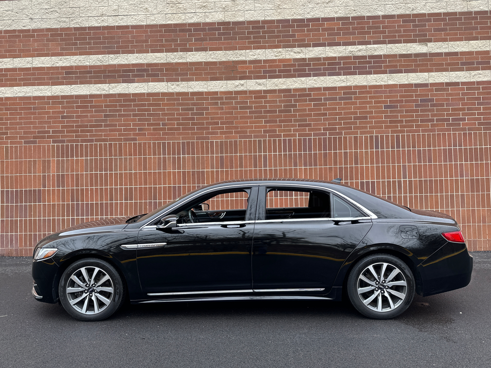 2019 Lincoln Continental Livery 5