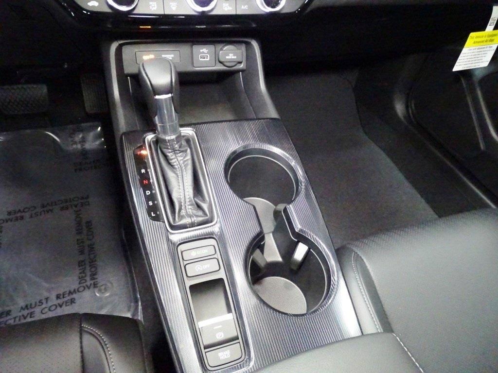 2024 Honda Civic Hatchback EX-L 19
