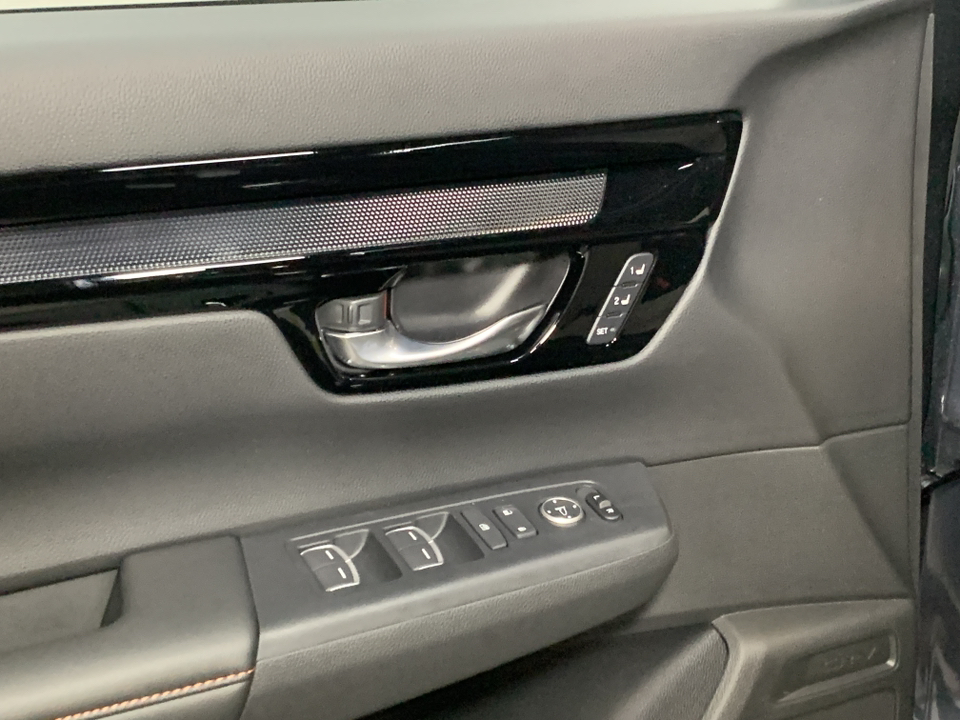 2024 Honda CR-V Hybrid Sport Touring 12