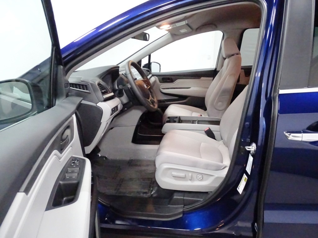 2024 Honda Odyssey EX 12