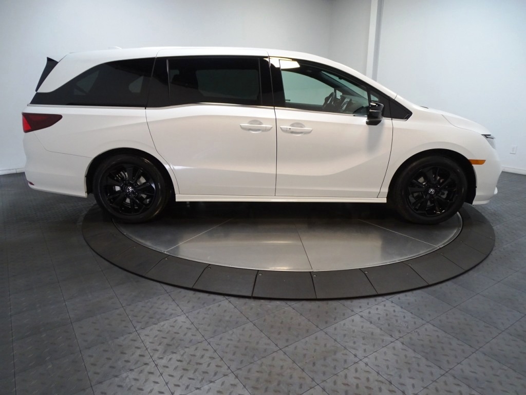 2024 Honda Odyssey Sport 9