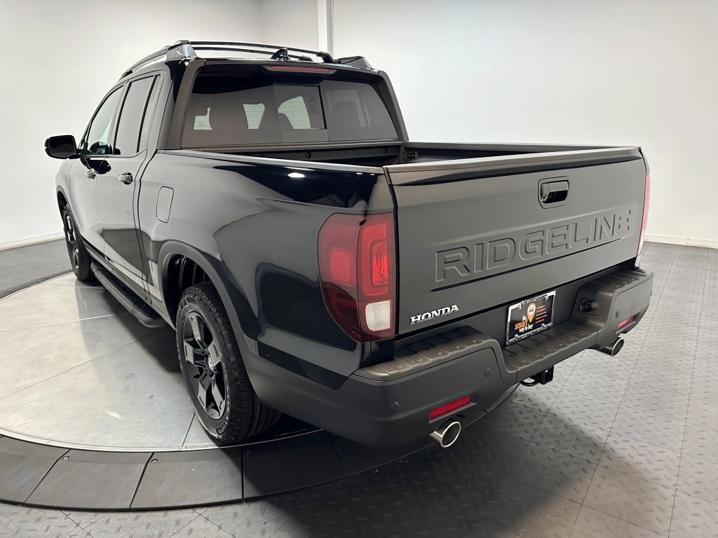 2024 Honda Ridgeline Black Edition 6