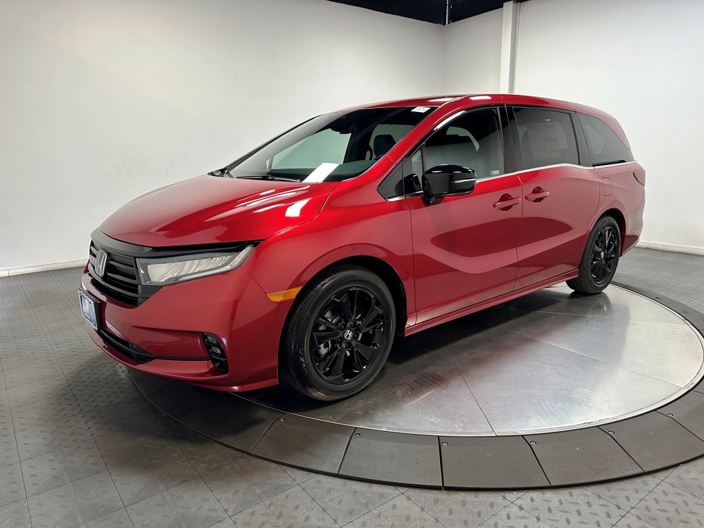 2024 Honda Odyssey Sport 1