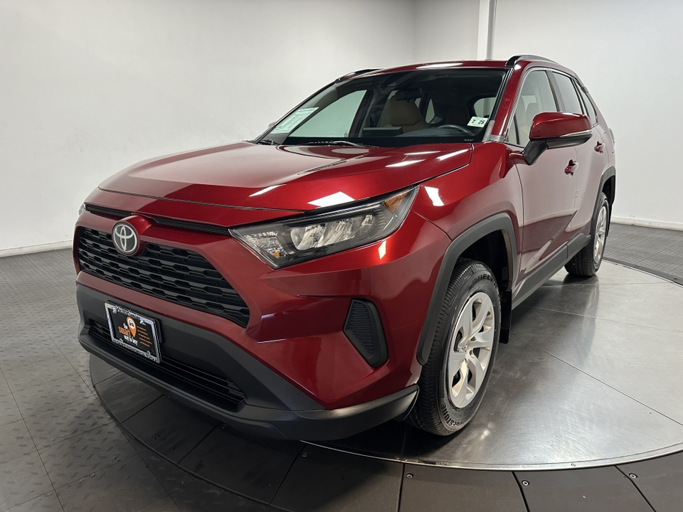 2020 Toyota RAV4 LE 6