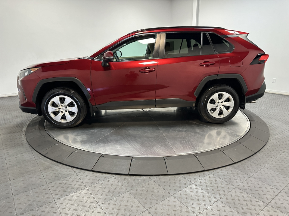 2020 Toyota RAV4 LE 8