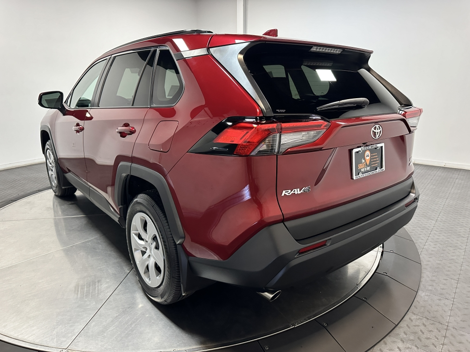 2020 Toyota RAV4 LE 9