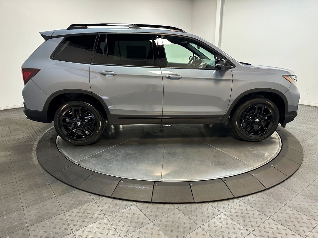 2024 Honda Passport Black Edition 9