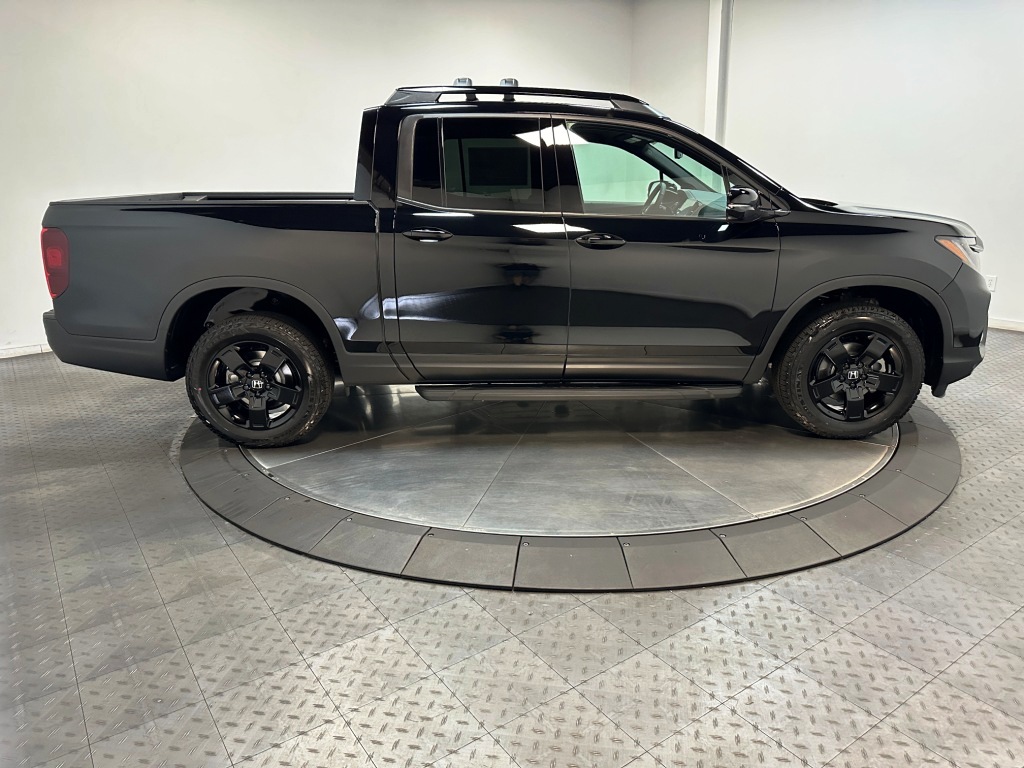 2024 Honda Ridgeline Black Edition 9