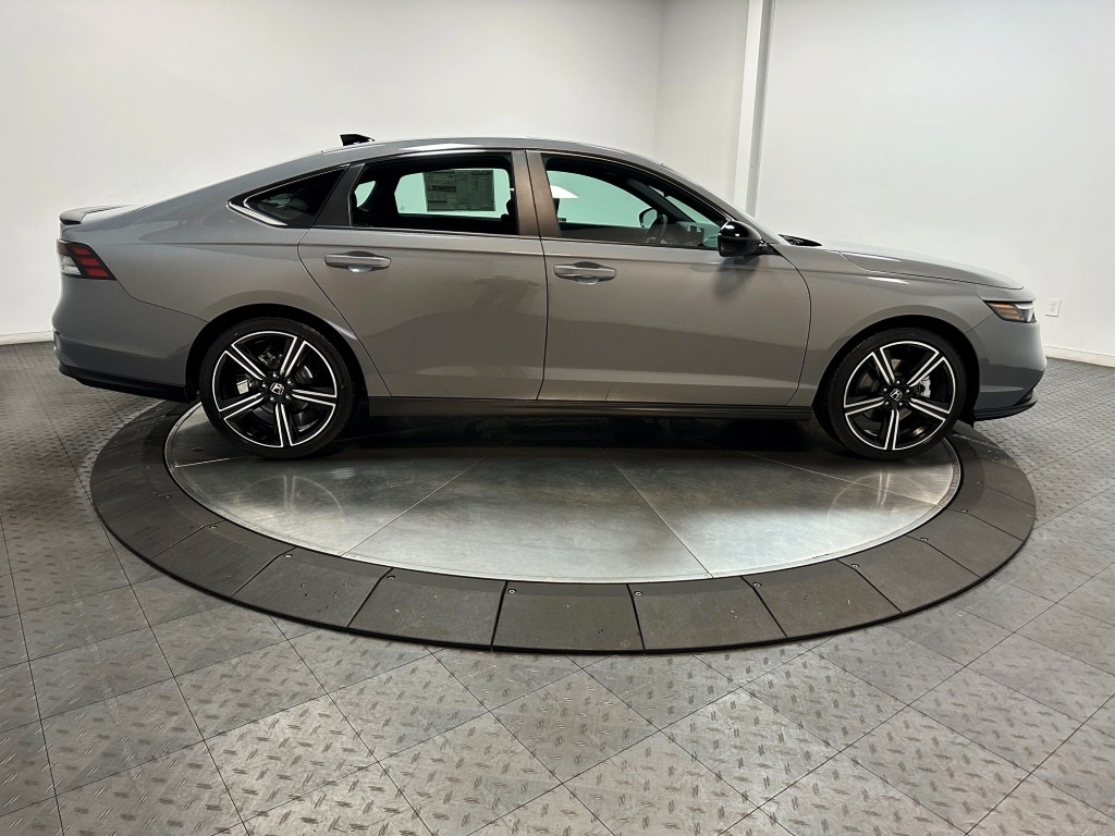 2024 Honda Accord Hybrid Sport 9