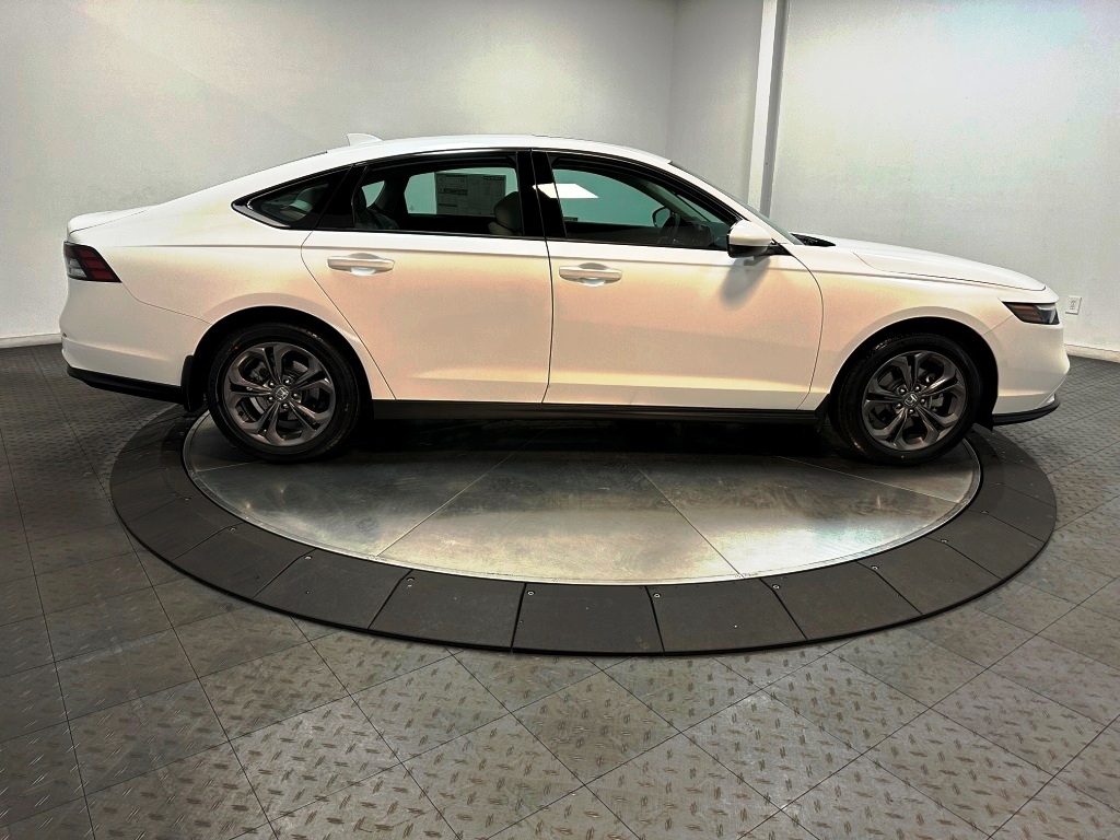 2024 Honda Accord Sedan EX 9