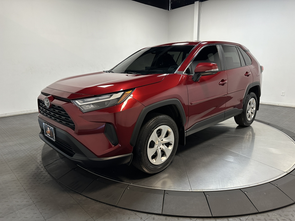 2023 Toyota RAV4 LE 1