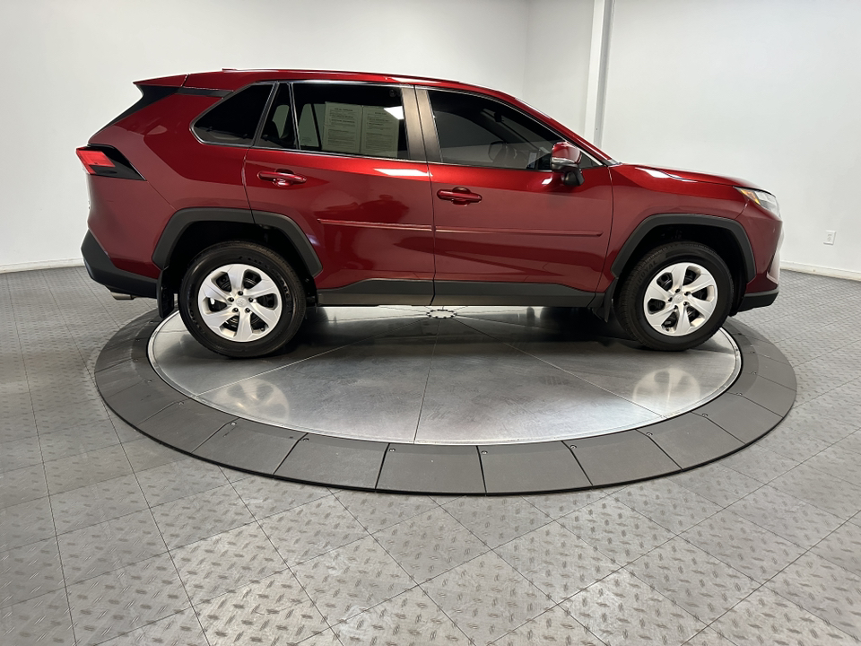 2023 Toyota RAV4 LE 15