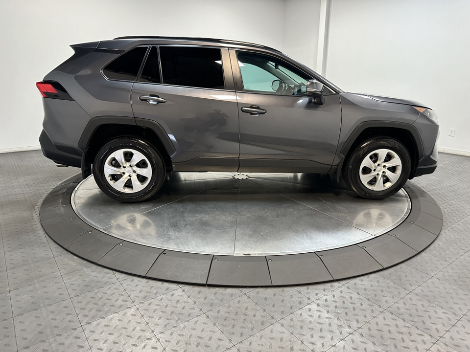 2019 Toyota RAV4 LE 15